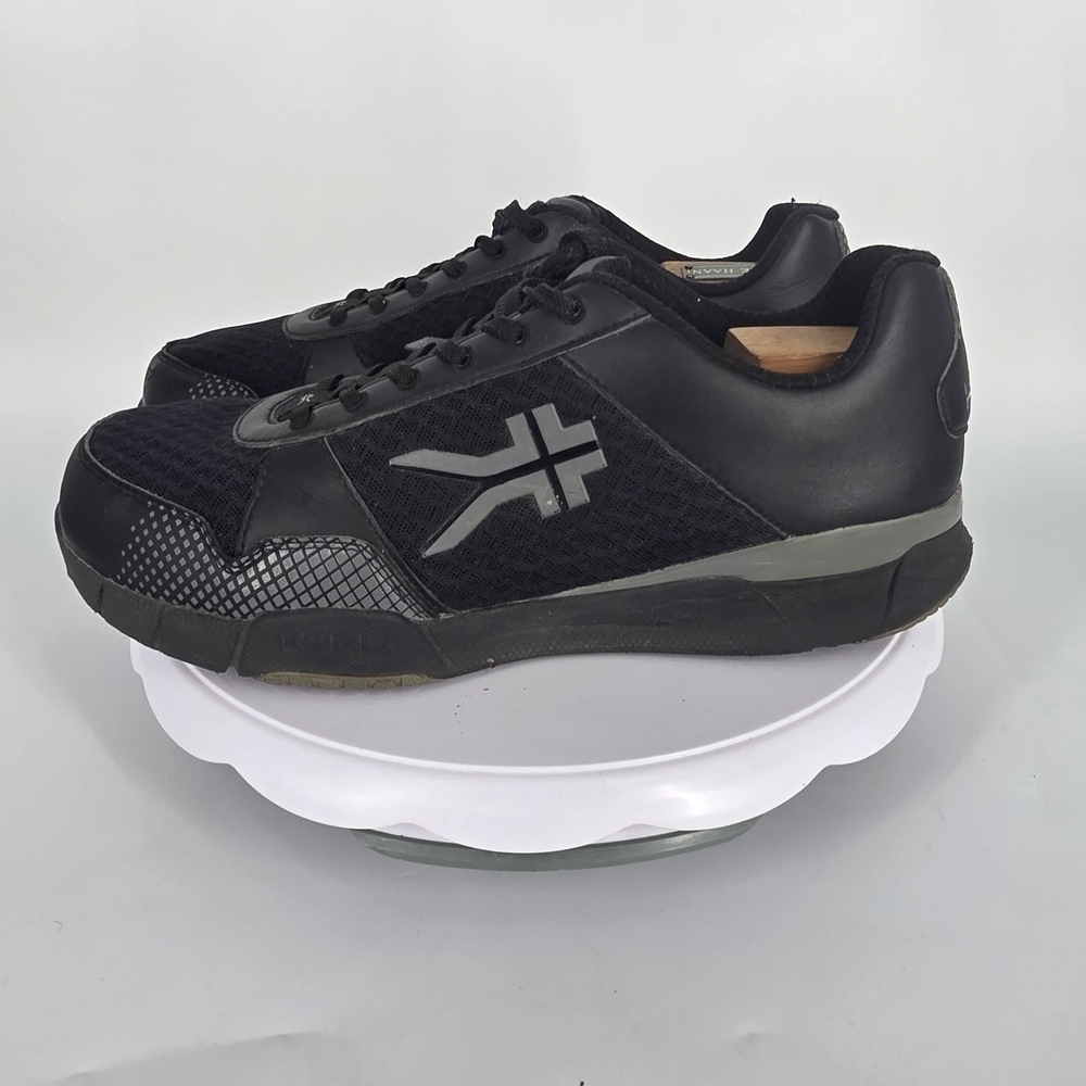 KURU Quantum Men's 9.5 Black Orthopedic Walking Athletic Shoes Sneakers Wide Toe
